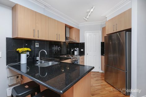 Property photo of 2/8 Edgar Street Kingsville VIC 3012