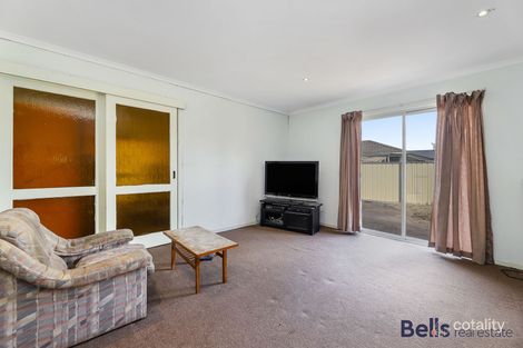 Property photo of 13 Oakwood Road Albanvale VIC 3021