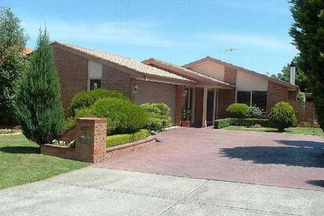 Property photo of 4 Gumnut Court Berwick VIC 3806