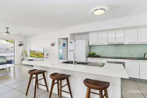 Property photo of 30 Kelsey Circuit Nerang QLD 4211