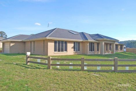 13 Brooklyn Ct, Brown Hill, VIC 3350