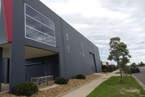 5/82 Eucumbene Dr, Ravenhall, VIC 3023