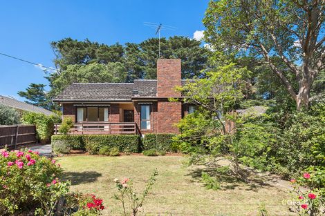 Property photo of 24 Pepperell Avenue Glen Waverley VIC 3150