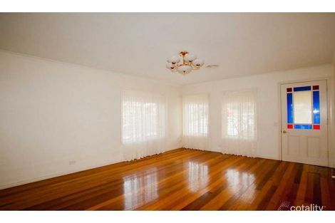 Property photo of 2 Kate Close Kennington VIC 3550