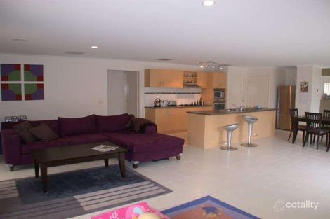 Property photo of 19 St Annes Crescent Berwick VIC 3806