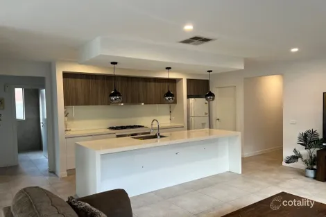 Property photo of 17 Castillo Avenue Clyde North VIC 3978