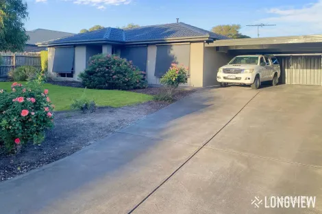 28 Paramount Way, Pakenham, VIC 3810