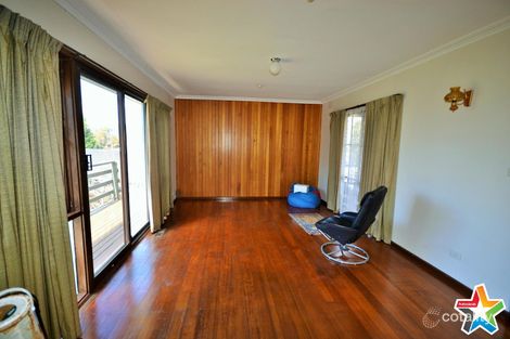 Property photo of 20 Autumn Grove Mooroolbark VIC 3138