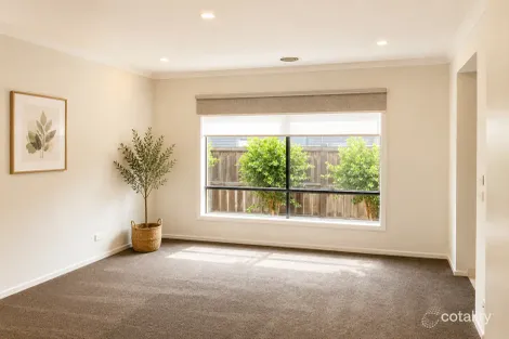 Property photo of 122 Blackmore Road Mickleham VIC 3064