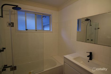Property photo of 2/10 Redgrove Street Green Point NSW 2251