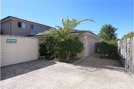 Property photo of 1/2 Anlaby Drive Pimpama QLD 4209