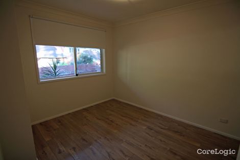 Property photo of 2/10 Redgrove Street Green Point NSW 2251