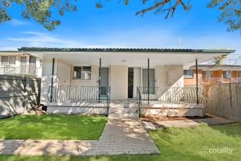 1/140 Bankside St, Nathan, QLD 4111