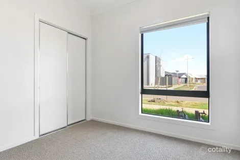 Property photo of 11 Pump Street Tarneit VIC 3029