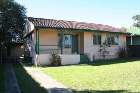 9 Damour St, Holsworthy, NSW 2173