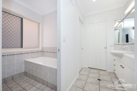 Property photo of 12 Heritage Close Kirwan QLD 4817