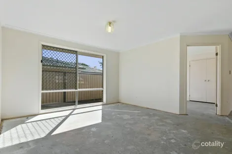Property photo of 10 Carpenter Way Sandstone Point QLD 4511