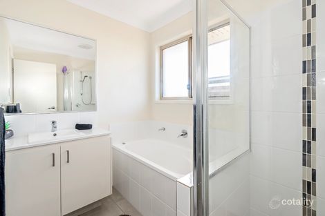 Property photo of 11 Woodrose Circuit Pimpama QLD 4209