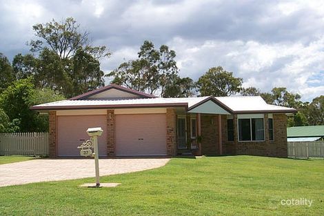 Property photo of 37 Geoffrey Thomas Drive Tannum Sands QLD 4680