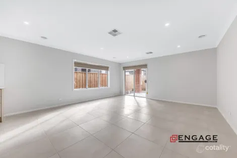 Property photo of 12 Ebb Drive Tarneit VIC 3029