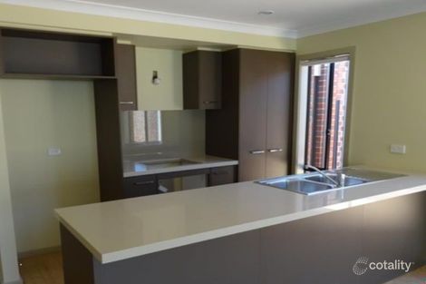 Property photo of 18 Hestia Avenue Cranbourne West VIC 3977