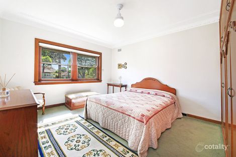 Property photo of 33 Rosebank Avenue Kingsgrove NSW 2208