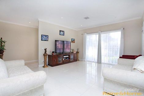 Property photo of 9/7 Toolondo Close Caroline Springs VIC 3023
