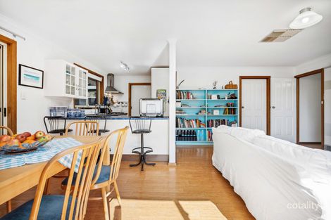 8 Hurtle Ct, Woodcroft, SA 5162