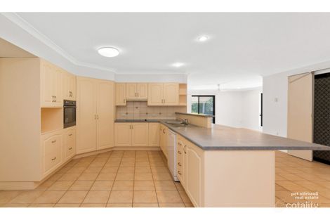 Property photo of 11 Millbrook Court Norman Gardens QLD 4701