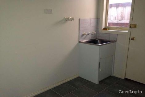 Property photo of 2/222 Stephensons Road Mount Waverley VIC 3149