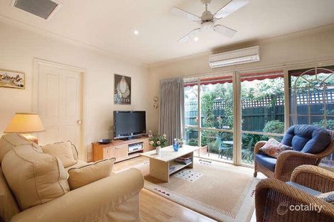 Property photo of 2/136 Through Road Camberwell VIC 3124