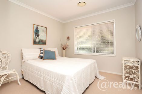 Property photo of 2 Gardner Place Silkstone QLD 4304