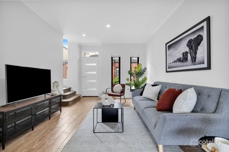 Property photo of 9/27 Brunnings Road Carrum Downs VIC 3201