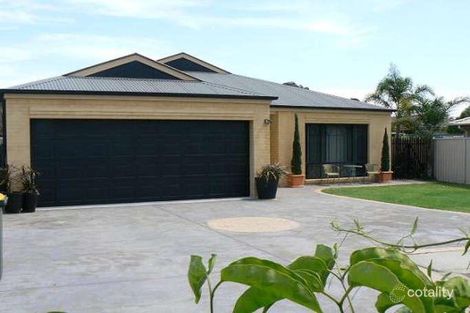 3 Bawden Ave, Shoalhaven Heads, NSW 2535