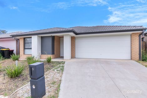 5 Bristol St, Strathtulloh, VIC 3338