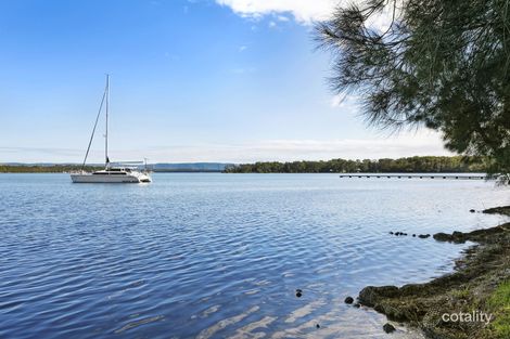 Property photo of 72 Teragalin Drive Chain Valley Bay NSW 2259