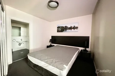 Property photo of 1036/43 Therry Street Melbourne VIC 3000