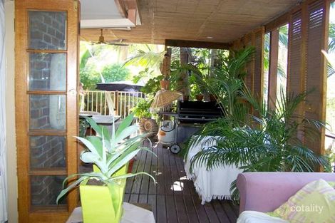 Property photo of 4 Mirimar Court Currumbin Waters QLD 4223