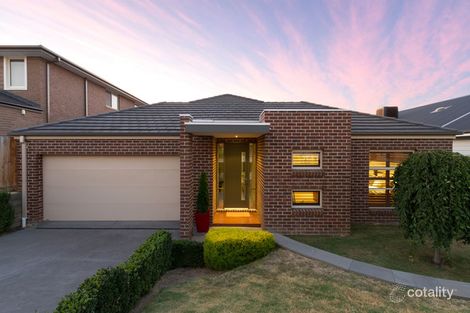 11 Regent Ave, Mooroolbark, VIC 3138
