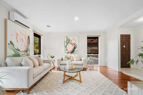 Property photo of 47 Matthew Flinders Avenue Endeavour Hills VIC 3802