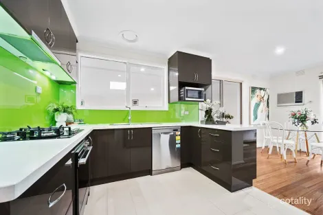 Property photo of 47 Matthew Flinders Avenue Endeavour Hills VIC 3802