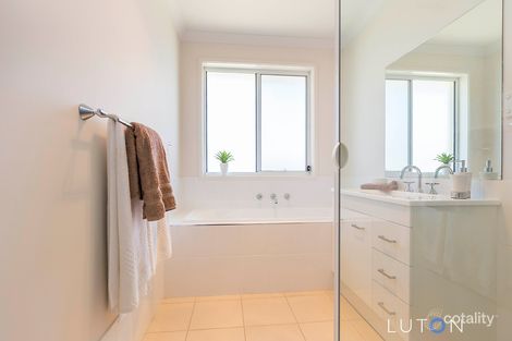 Property photo of 1 Anakie Court Ngunnawal ACT 2913