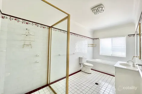 Property photo of 1 Brooklands Drive Orange NSW 2800