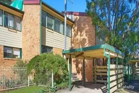 Property photo of 4/15 Stringybark Place Bradbury NSW 2560