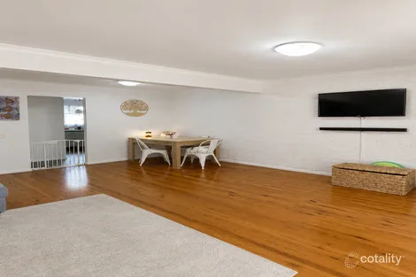 Property photo of 4/15 Stringybark Place Bradbury NSW 2560