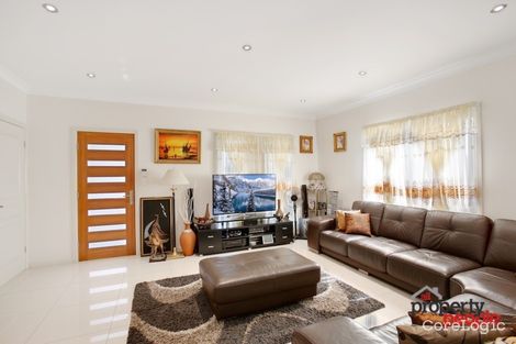 Property photo of 1/308 Railway Parade Macquarie Fields NSW 2564