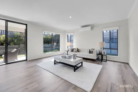 Property photo of 13 Helsinki Street Spring Mountain QLD 4300