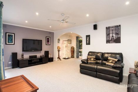 Property photo of 15 Willow Court Kilsyth VIC 3137