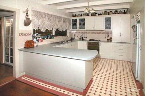 Property photo of 35 First Avenue Strathmore VIC 3041