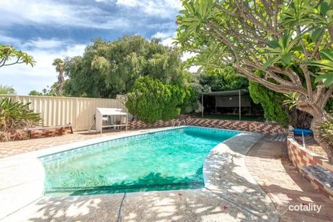 Property photo of 32 Thompson Drive Wanneroo WA 6065